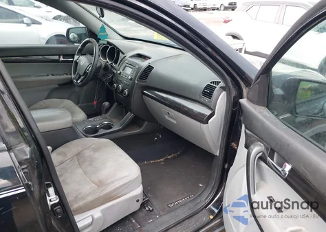 2011 Kia Sorento Lx from USA, damaged, VIN 5XYKT3A11BG065705